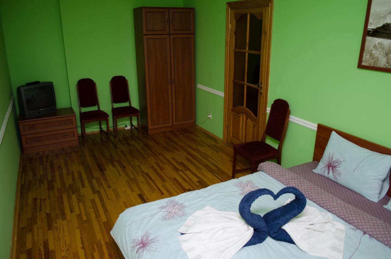 Babylon Apartments Ровно Экстерьер фото